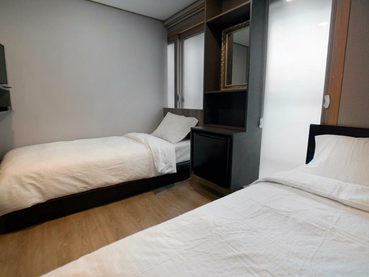 J-Honor Guesthouse Seul Esterno foto